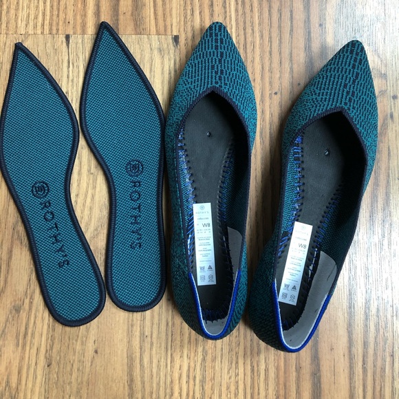 Rothy's Points in "Spruce Python," teal and navy, NWOB, size 8 - Picture 11 of 14